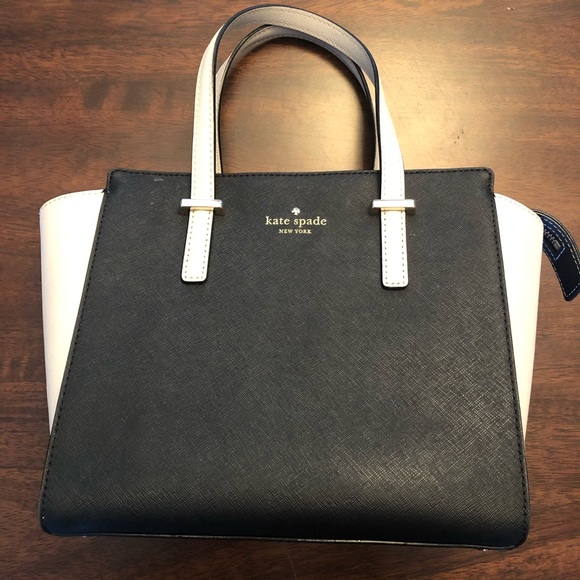 kate spade Handbags - Kate Spade Crossbody Bag/Purse
